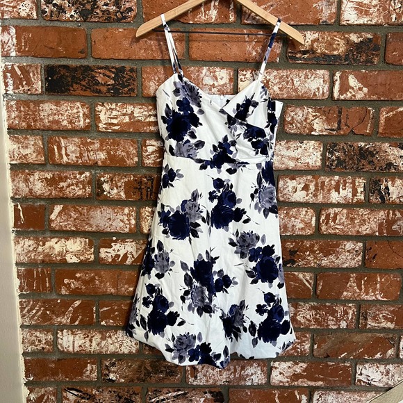 Floral summer dress - Picture 1 of 4
